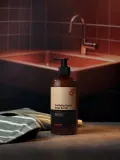 Beviro Purifying Hand Soap Scrub - Очищающее мыло с эффектом пилинга Zesty Vetiver, 500 мл — фото 4