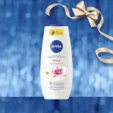 NIVEA Rose Touch - Подарочный набор питательной и увлажняющей косметики для лица — фото 3