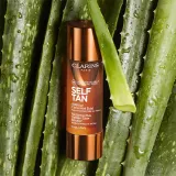 Clarins Self Tan Radiance-Plus Golden Glow Booster - Автозагар для тела, 30 мл — фото 2