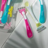 Станок для бритья Gillette Venus Tropical одноразовый, с увлажняющей полоской, 3 шт — фото 3
