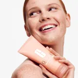 Clinique Moisture Surge Body Hydrator - Крем глубокого увлажнения для всех типов кожи, 200 мл — фото 4