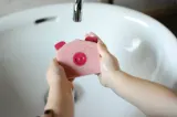 Almara Soap My Happy Pig - Детское мыло ручной работы с ароматом груши для детей, 100 г — фото 2