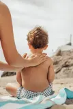 A-Derma Protect Kids Children Invisible Spray - Защитное молочко для загара в спрее SPF 50+ для детей, 200 мл — фото 7