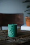 Smells Like Spells Rune Candle Freyr - Ароматическая свеча (богатство/изобилие) (wealth/abundance), 300 г — фото 3