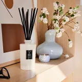 VOLUSPA Japonica Santal Vanille - Душевой гель с ароматизатором и наполнителем, 500 мл — фото 2