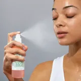 Mario Badescu Facial Spray with Aloe, Herbs and Rosewater - Тонизирующий спрей для лица для осветления и увлажнения — фото 7