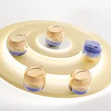 Shiseido Vital Perfection Uplifting and Firming Advanced Day Cream - Крем лифтинг против морщин на день SPF 30, 50 мл — фото 6