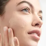 Clinique 3 Steps Dramatically Different Moisturizing Lotion+ - Увлажняющий эмульсия для сухой и очень сухой кожи — фото 3