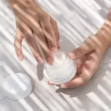 Korres Greek Yoghurt - Крем интенсивно увлажняющий с пробиотиками, 40 мл — фото 2