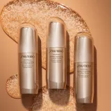 Shiseido Benefiance Wrinkle Smoothing Contour Serum - Сыворотка для лица, уменьшающая признаки старения, 30 мл — фото 6