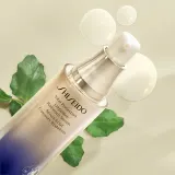 Shiseido Vital Perfection Liftdefine Radiance Serum - Сыворотка для лица, придающая упругость и молодой вид, 40 мл — фото 2