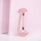 Brushworks Resin Rose Roller & Gua Sha - Набор для ухода за кожей — фото 3