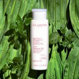 Clarins Cleansing Velvet Cleansing Milk - Нежное очищающее молочко, 200 мл — фото 5