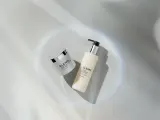 Elemis Dynamic Resurfacing Facial Wash - Гель для очищения кожи с эффектом смягчения — фото 7