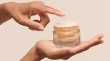 Avene Vitamin Activ Cg Radiance Intensive Cream - Крем против морщин с витамином C, который осветляет, 50 мл — фото 2