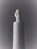 WHAMISA Organic Flowers Eye Essence - Сыворотка для глаз с отбеливающим эффектом и антивозрастным действием, 30 мл — фото 3