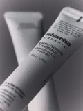 WHAMISA Organic Flowers Eye Essence - Сыворотка для глаз с отбеливающим эффектом и антивозрастным действием, 30 мл — фото 4