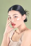 Mizon Inout Watery Sheer Sunscreen - Легкий увлажняющий крем для лица с защитным действием SPF 50+, 50 мл — фото 8