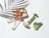 Zoë Ayla Luxurious Jade Crystal Roller - Массажный ролик для лица, 1 шт — фото 3