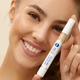 NIVEA Hyaluron Cellular Filler - Тонизирующий увлажняющий крем для глаз, 4 мл, оттенок 01 Light — фото 4