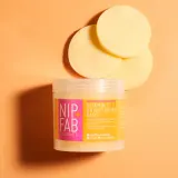 NIP+FAB Vitamin C Fix - Очищающие ватные диски с осветляющим эффектом, 60 шт — фото 3