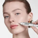 DIOR Capture Totale Hyalushot - Корректор морщин с гиалуроновой кислотой, 15 мл — фото 3