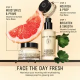 Bobbi Brown Vitamin Enriched Smoothing Serum - Сыворотка осветляющая с витамином C, 30 мл — фото 8