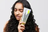 Carbon Theory Salicylic Acid - Нежный гель-пилинг с увлажняющим действием, 200 мл — фото 4
