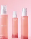 WHAMISA Organic Flowers Damask Rose Petal Mist - Успокаивающий увлажняющий тоник для лица, 100 мл — фото 3