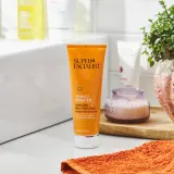 Super Facialist Vitamin C+ Brighten - Осветляющий пилинг для лица, шеи и декольте, 125 мл — фото 3