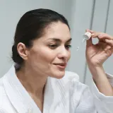 Neutrogena Retinol Boost - Интенсивный уход за кожей лица на ночь, 30 мл — фото 5