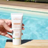 Institut Esthederm Photo Regul Pigmentation Irregularities Unifying Protective Care - Средство для ухода за кожей с высокой защитой от УФ-лучей, 50 мл — фото 2