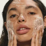 OLEHENRIKSEN Balance+ Daily D-Clog Pore-Clearing Cleanser - Гель для очищения кожи с салициловой кислотой — фото 6