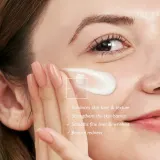 Haruharu Wonder Centella 5% Niacinamide Radiance Gel Cream - Легкий крем-гель для выравнивания тона кожи — фото 4