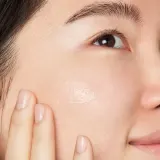 Kiehl's Vital Skin-Strengthening Super Serum - Сыворотка для укрепления всех типов кожи, включая чувствительную — фото 3