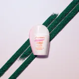 Shiseido Sun Care Urban Environment Age Defense - Матирующий крем для загара SPF 30 для лица, 30 мл — фото 5