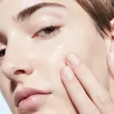 MAC Cosmetics Hyper Real Fresh Canvas Cleansing Oil - Нежное масло для снятия макияжа, 200 мл — фото 6