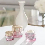 Estee Lauder Resilience Multi-Effect Night Tri-Peptide Face and Neck Creme - Подтягивающий ночной крем для лица и шеи, 50 мл — фото 4