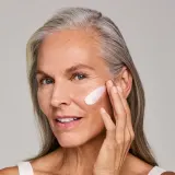 Estee Lauder Resilience Multi-Effect Night Tri-Peptide Face and Neck Creme - Подтягивающий ночной крем для лица и шеи, 50 мл — фото 5