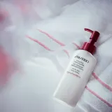 Shiseido Generic Skincare Extra Rich Cleansing Milk - Очищающее молочко для лица для сухой кожи, 125 мл — фото 3