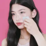 Mizon Inout Smooth Mineral Sun Stick - Минеральный защитный крем для лица и чувствительных участков в стике SPF 50+, 26 г — фото 4
