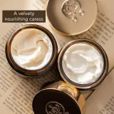Apivita Queen Bee Cream Rich - Крем регенерирующий против старения и укрепляющий кожу, 50 мл — фото 4