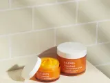 Elemis Superfood AHA Glow Cleansing Butter - Очищающая маска для лица с эффектом осветления, 90 мл — фото 4