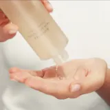 Elizabeth Arden White Tea Skin Solutions Moisture Infusing Bi-phase Toning Lotion - Увлажняющий тоник для двухфазного ухода за кожей, 200 мл — фото 3