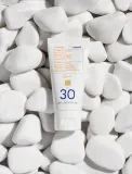 Korres Yoghurt Tinted Sunscreen - Тонирующий солнцезащитный крем SPF 30, 50 мл — фото 4