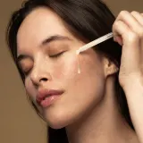 Antipodes Maya Hyaluronic 72-Hour Hydration Serum - Интенсивная увлажняющая сыворотка для лица — фото 4