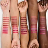 MAC Cosmetics Powder Kiss Lip + Cheek Mousse - Универсальный косметический продукт для макияжа губ и щек, 5 мл, оттенок Marrakesh-Mere — фото 8