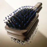 Hair Rituel by Sisley The Pocket Brush Radiance & Softness - Щетка для придания блеска и смягчения волос, 1 шт — фото 3