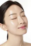 MAMONDE Flora Glow Rose Liquid Mask - Увлажняющая маска для лица с эффектом отшелушивания, 80 мл — фото 8