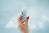 Peter Thomas Roth Water Drench Hyaluronic Cloud - в увлажняющая сыворотка для лица с гиалуроновой кислотой, 30 мл — фото 3